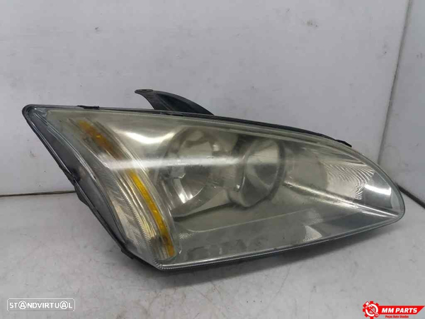 FAROL DIREITO FORD FOCUS II - 1