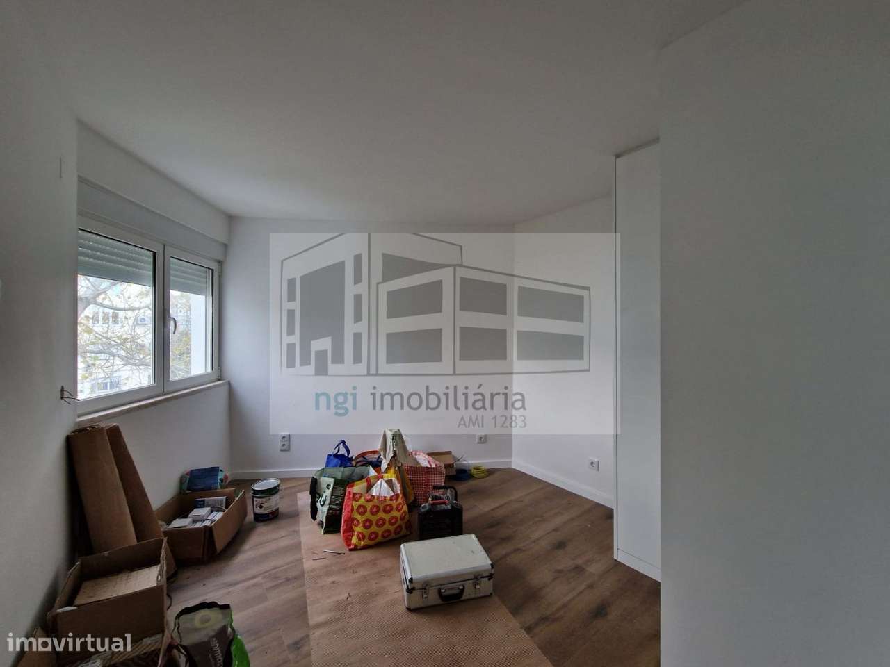 Apartamento T3 - Encarnação - Lisboa-16