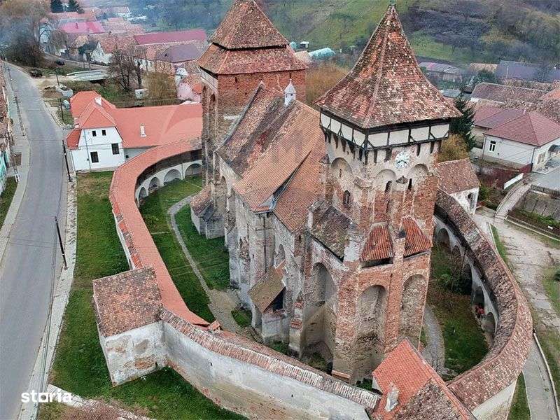 Casă / Vilă cu 4 camere de vânzare-6