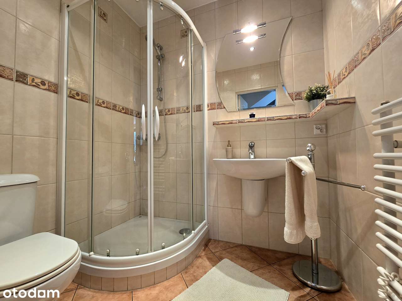 Solidny dom z uroczym ogrodem na Dąbrowie, ul. Słonecznikowa-15