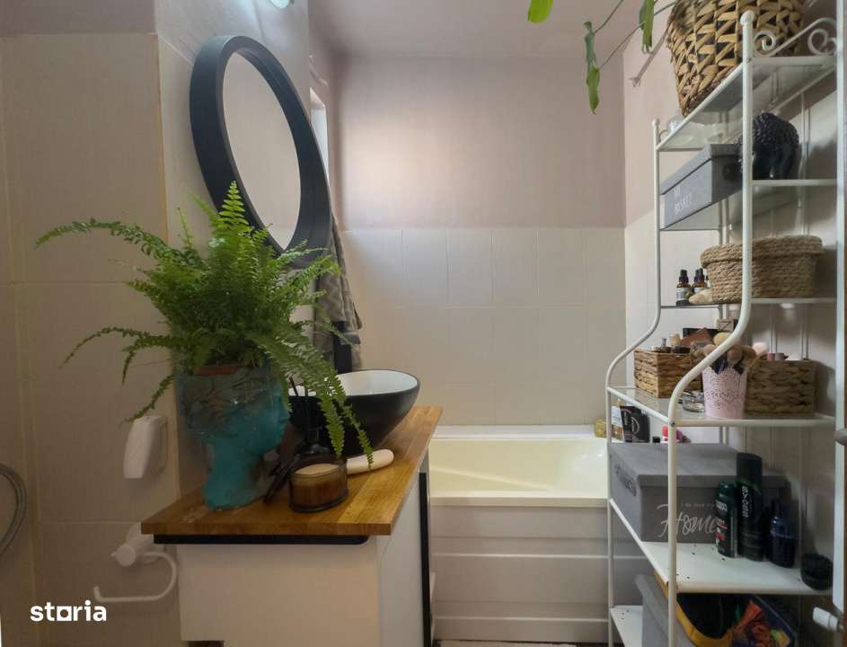 Apartament in Tomis Nord-2 camere, decomandat, gaze la usa - Imagine principală: 4/9