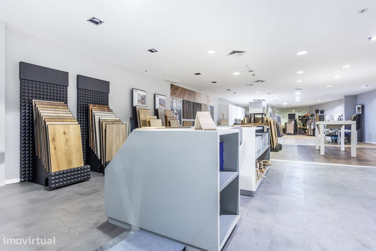 Espaço de 400 m2 no Campo Pequeno - Grande imagem: 5/22