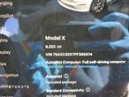 Tesla Model X - 9