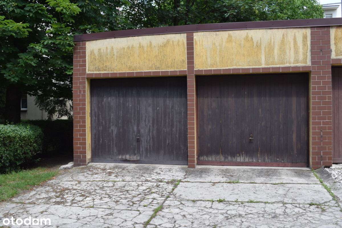 trzy mieszkania z garażem i lokal użytkowy-11