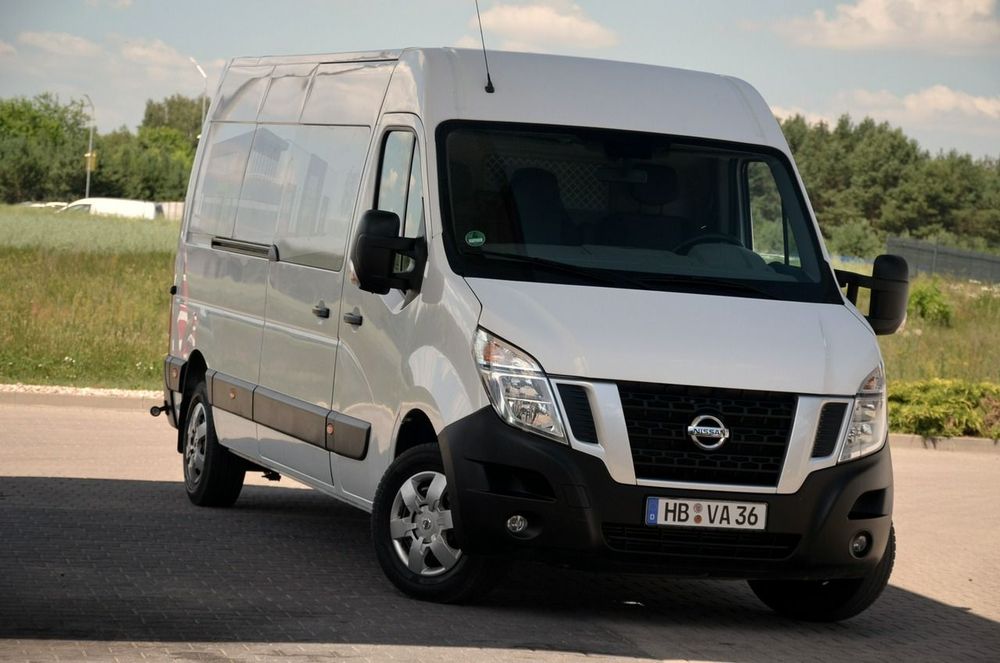 Nissan NV400 2015