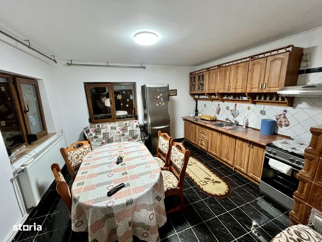 Casa Renovată Mobilată Utliata-0
