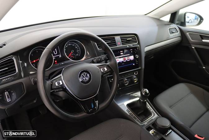 VW Golf Variant 1.6 TDi Confortline - 4