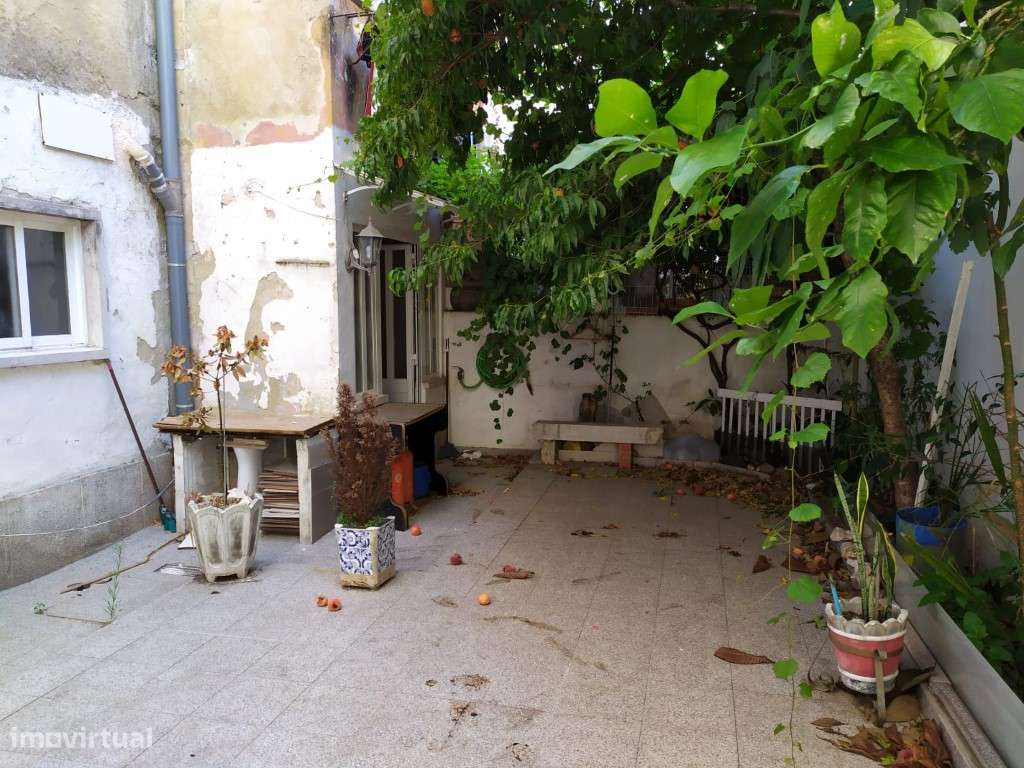 Apartamento T2 com localização privilegiada na Venteira, Amadora.-8