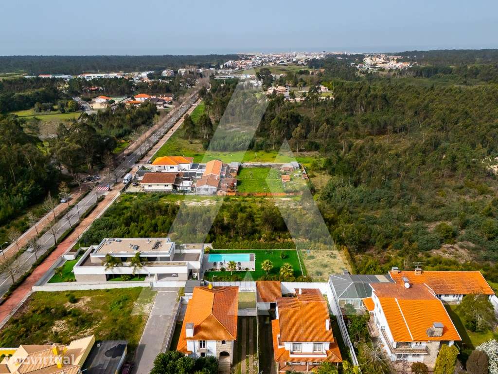 Terreno com 4115M2 - Avenida da Régua, Ovar-9