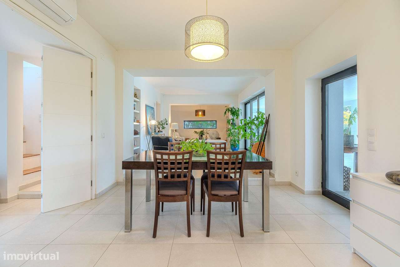 Moradia Renovada com Piscina em Quelfes, Olhão-10