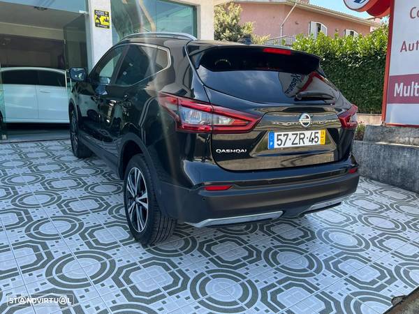 Nissan Qashqai 1.3 DIG-T N-Connecta J18 Led - 2