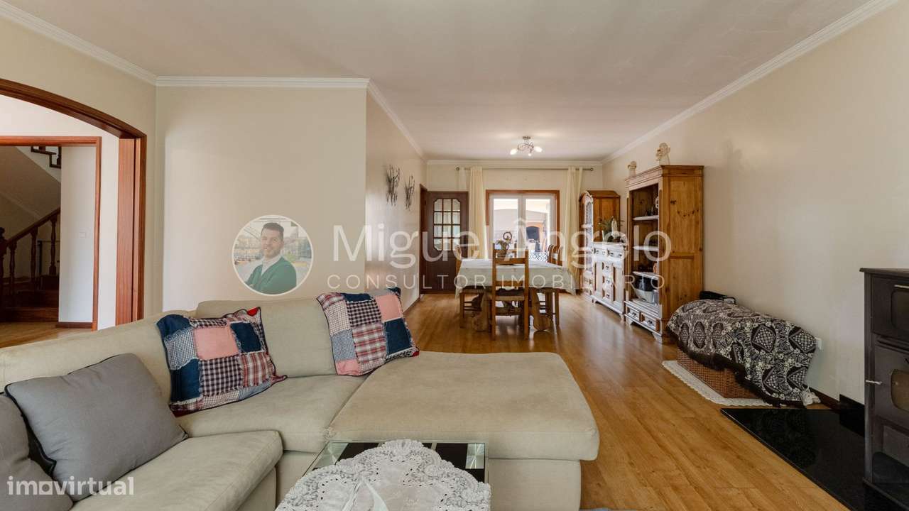 Moradia T3 com jardim, garagem e excelente espaço exterior na Torreira-9