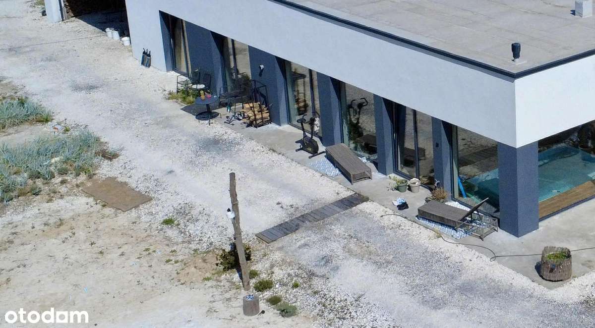 Nowoczesna oaza przy lesie z basenem i ekologiczną ziemią - Pełny obrazek: 4/20