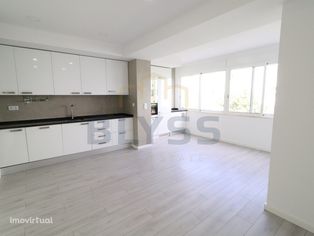 Apartamento T2 Totalmente Remodelado, Alvalade, Lisboa