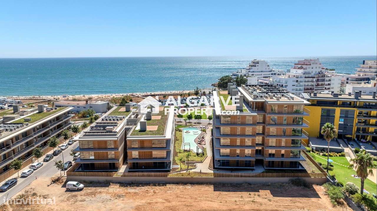 Luxuoso apartamento T3 novo em frente à Praia de Quarteira, Algarve - Grande imagem: 5/30