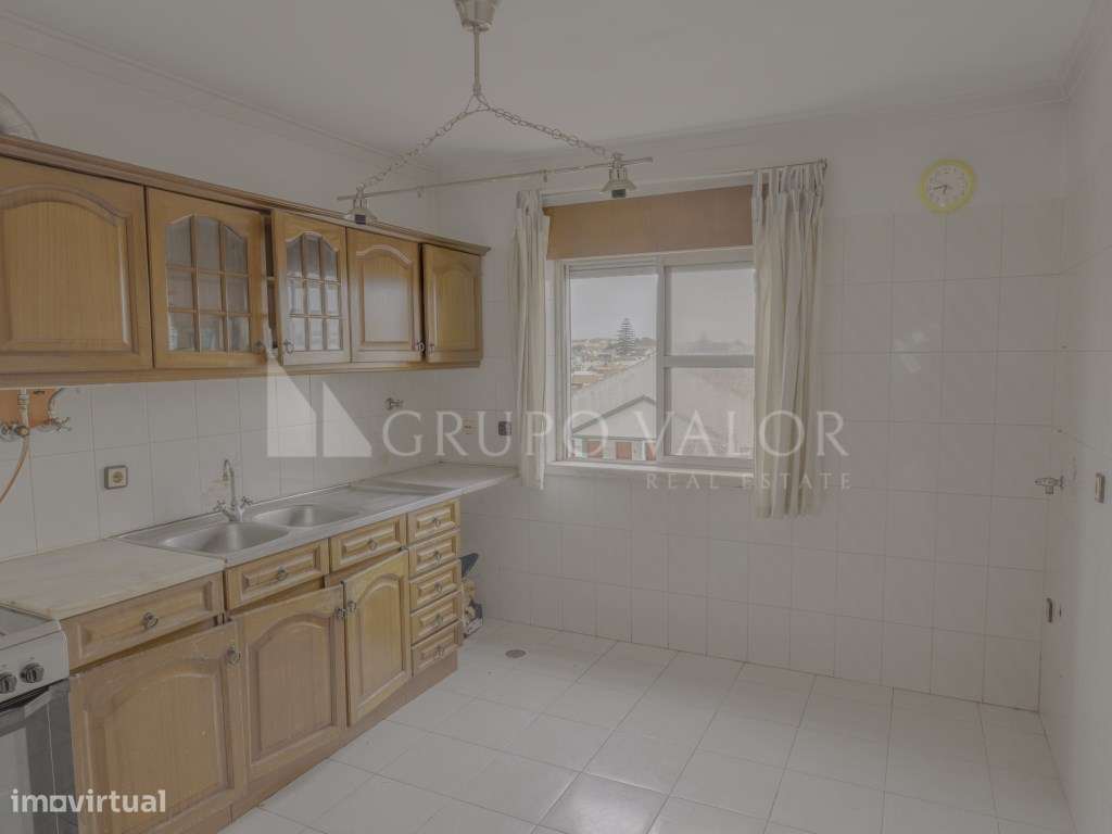 Apartamento T2 na Tapada das Mercês-3