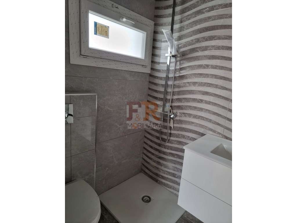 Moradias Geminada DuplexT3 com Pérgola. Pinhal do General. Fernão F...-28