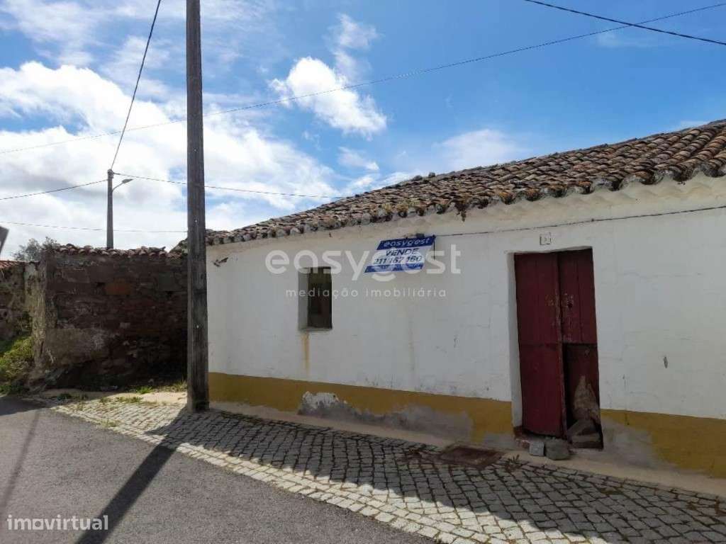 Moradia para recuperar com terreno rústico em São Pedro de Solis - Grande imagem: 2/20