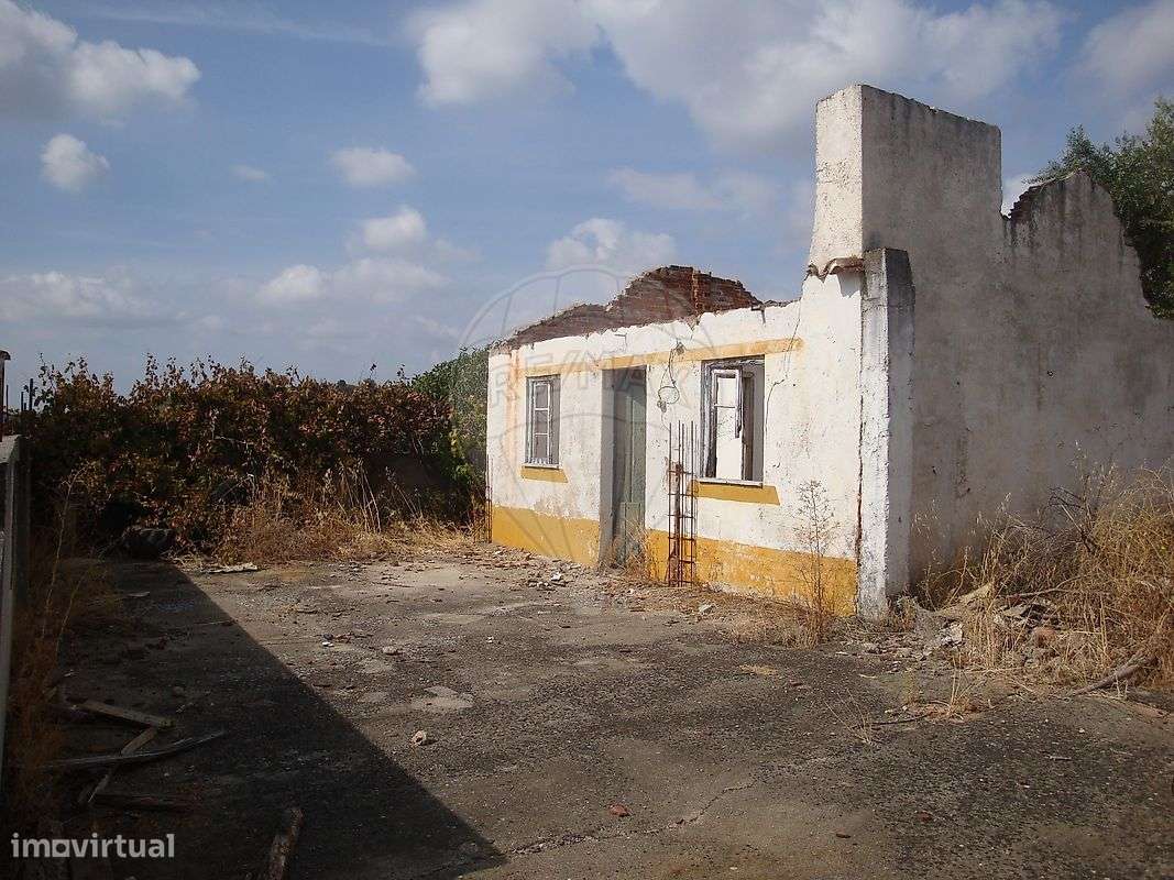 Moradia T0 para venda - Grande imagem: 3/15