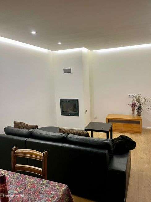 T3 | Remodelado| Rua Quinta dos Apóstolos em Ferreiros - Grande imagem: 2/11