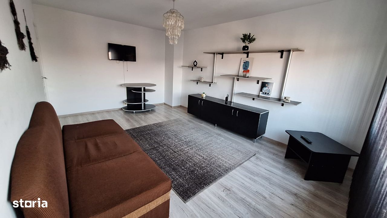 Vând apartament mobilat și utilat cu 3 camere în Alfa - Imagine principală: 1/9