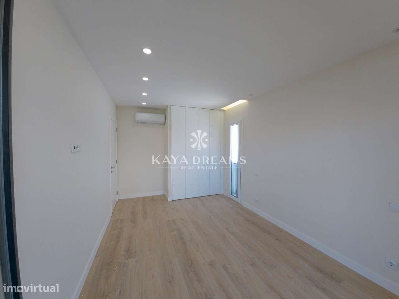 Moradia Nova T5 no Bairro do  Trigache em Famões, Odivelas-23