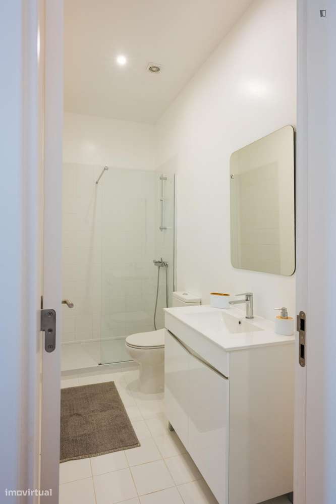 Quarto - localizado em Arroios Lisbon - Grande imagem: 5/37