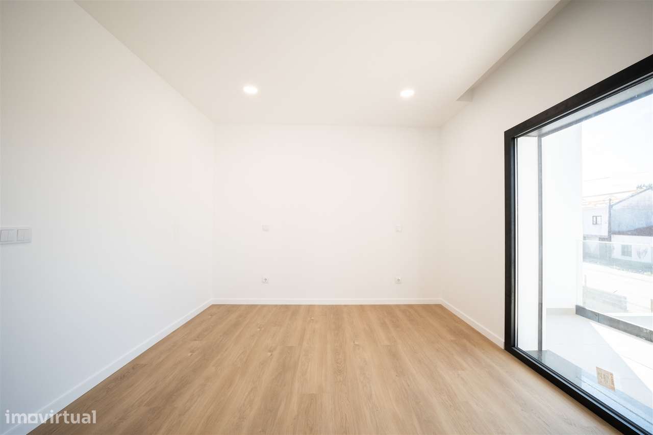 Moradia T4 NOVA em Maceira, Leiria-30