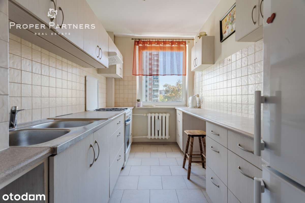 Ustawne mieszkanie na Bielanach 2-3 pok. z kuchnią-5