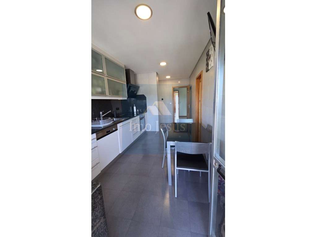 Apartamento T3 Avenida da Republica-11