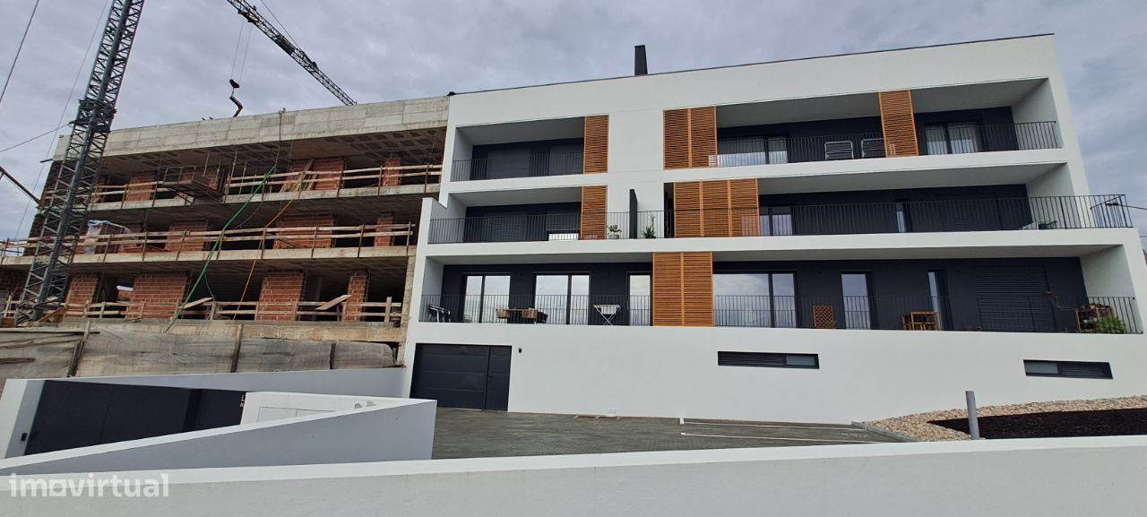 Apartamento T1 em construção- Barosa