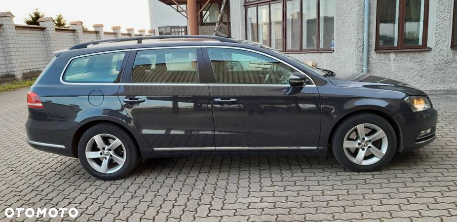 Volkswagen Passat 2.0 TDI Comfortline - 4