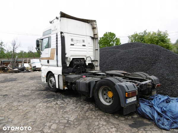 Zbiornik paliwa Man TGA owiewki szyba drzwi - 2