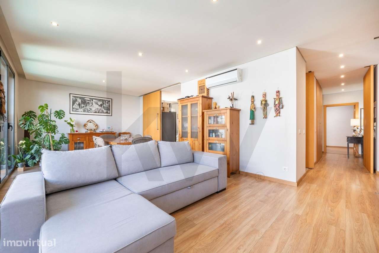 Apartamento T2 com piscina privativa e terraço | São Martinho do Bispo - Grande imagem: 4/42