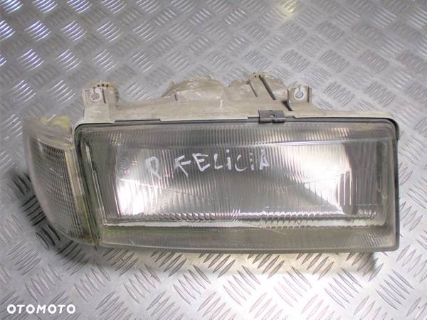 Skoda Felicia - lampa przednia prawa - 1