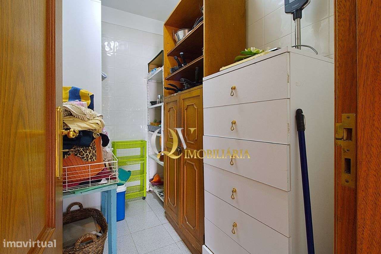 Excelente Moradia V4 para venda sita nos Jardins da Parede-30