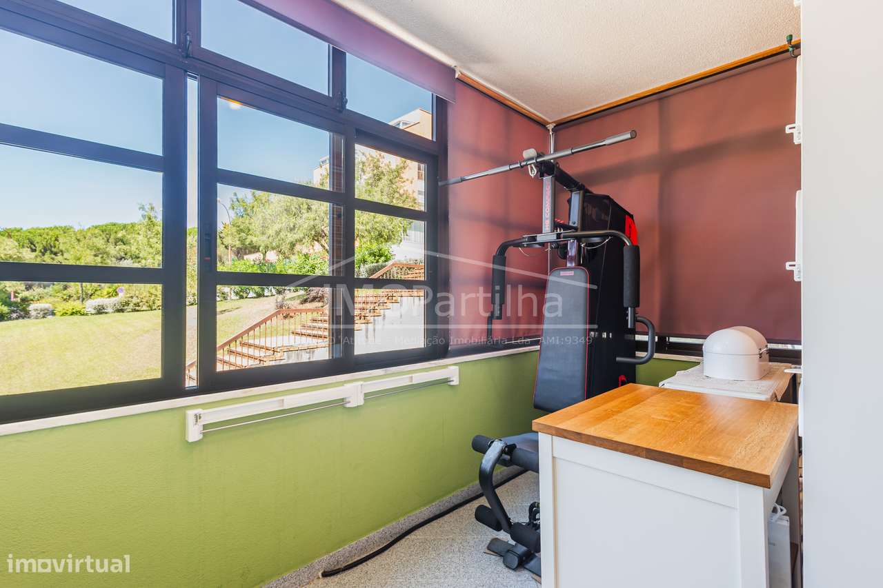T3 C/ Terraço e Garagem Box em Porto Salvo - Oeiras-6