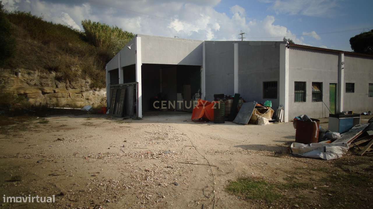TERRENO MISTO 20.000m² + ARMAZÉM 420m² | OFICINA DE CARROS | VILA FRAN-6