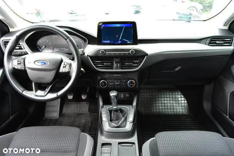 Ford Focus 1.5 EcoBoost Trend Edition Business - 13