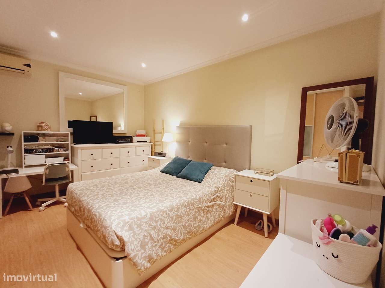 Apartamento T2 Totalmente Remodelado na Quinta do Romão, Quarteira-16