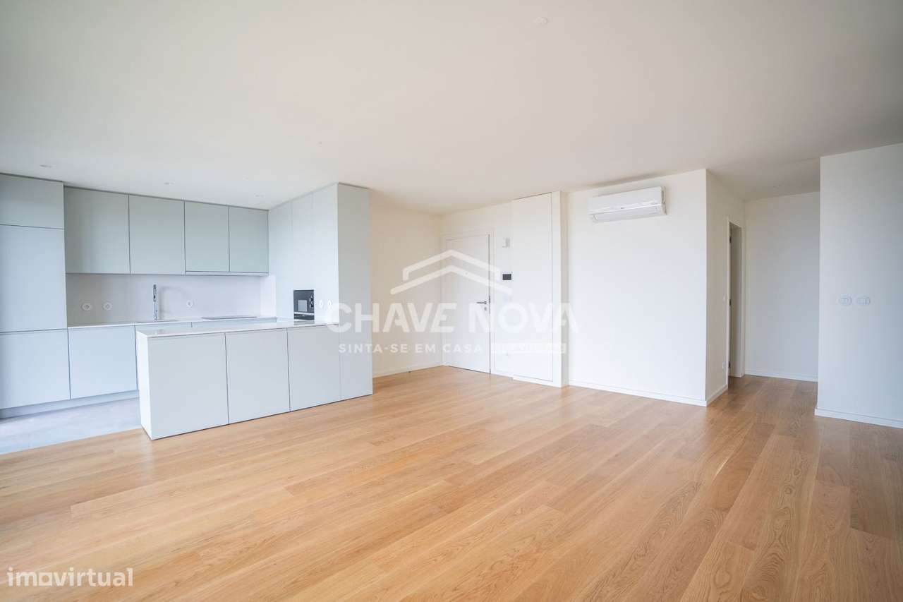 Apartamento T3 | Varanda | Vista Mar | Condomínio de Luxo | Piscina - Grande imagem: 3/14