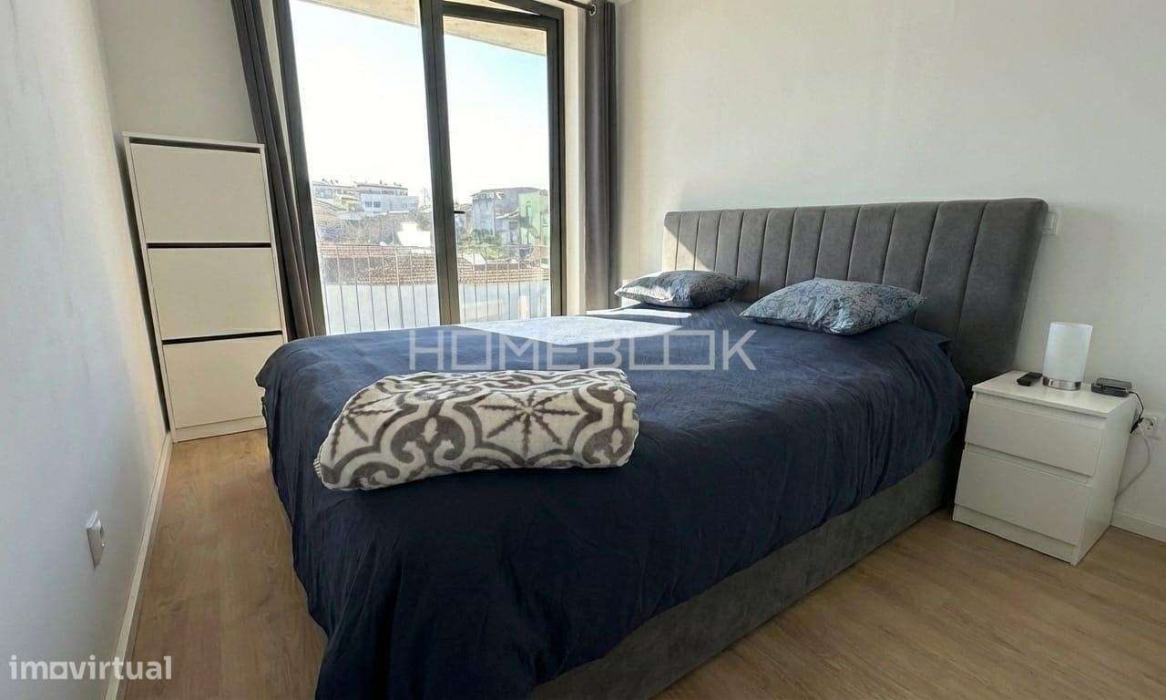 T2 com varanda, perto da Estação de Campanhã - Grande imagem: 4/8