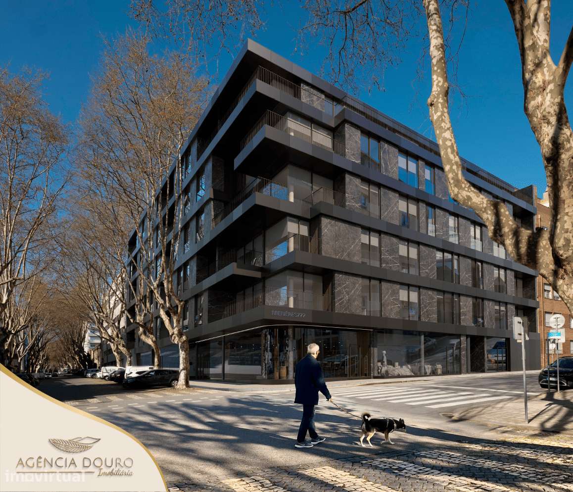 Apartamento T4 com varanda em Matosinhos Sul-8