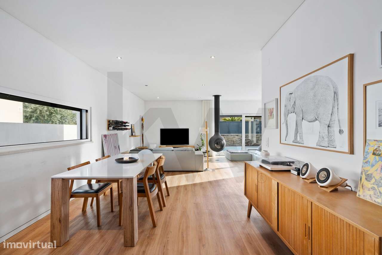 Venda Moradia - T4 térrea com piscina de sal e energia solar - Localiz - Grande imagem: 5/34