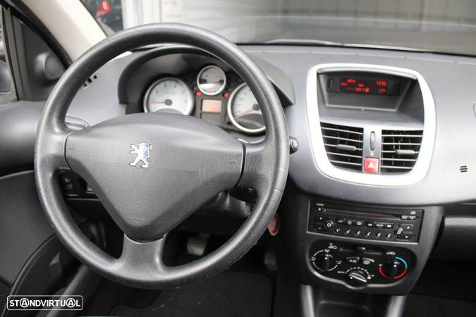 Peugeot 206+ 1.1 Urban - 16