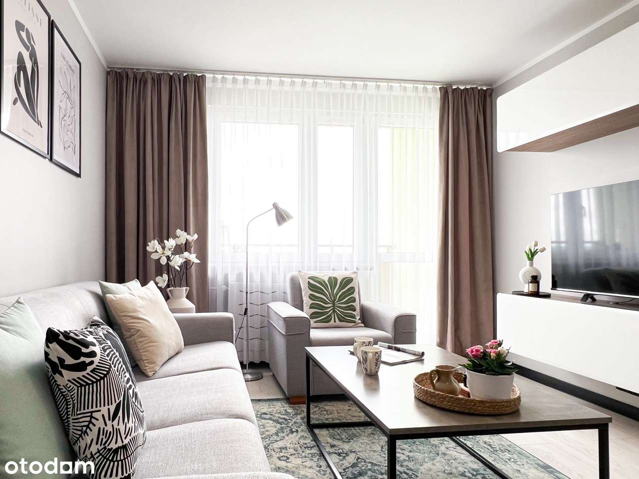 Komfortowe, całkowicie wyremontowane, 2 pok. z balkonem i wyposażeniem - Pełny obrazek: 5/16