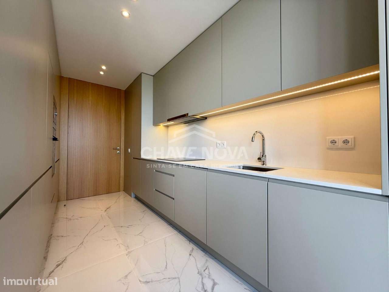 Apartamento T3 no empreendimento Living Sea, situado na Foz de Gaia. - Grande imagem: 2/23