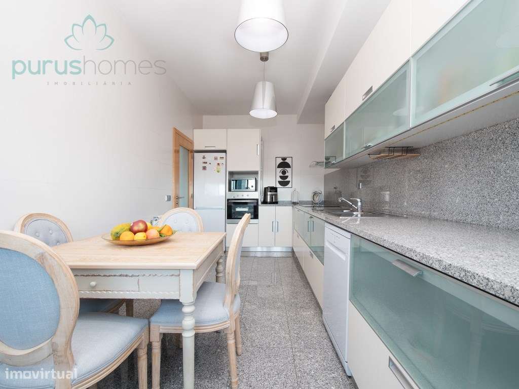 Apartamento T4 Dúplex na Zona Histórica de Aveiro-8