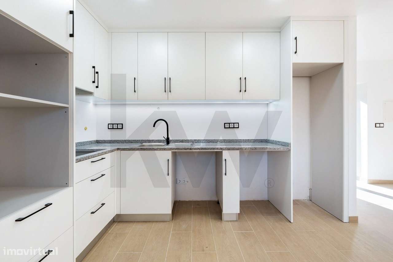 Moradia T3 Nova Terras de Bouro c/ Jardim (Igreja Moimenta a Nova) - Grande imagem: 5/38