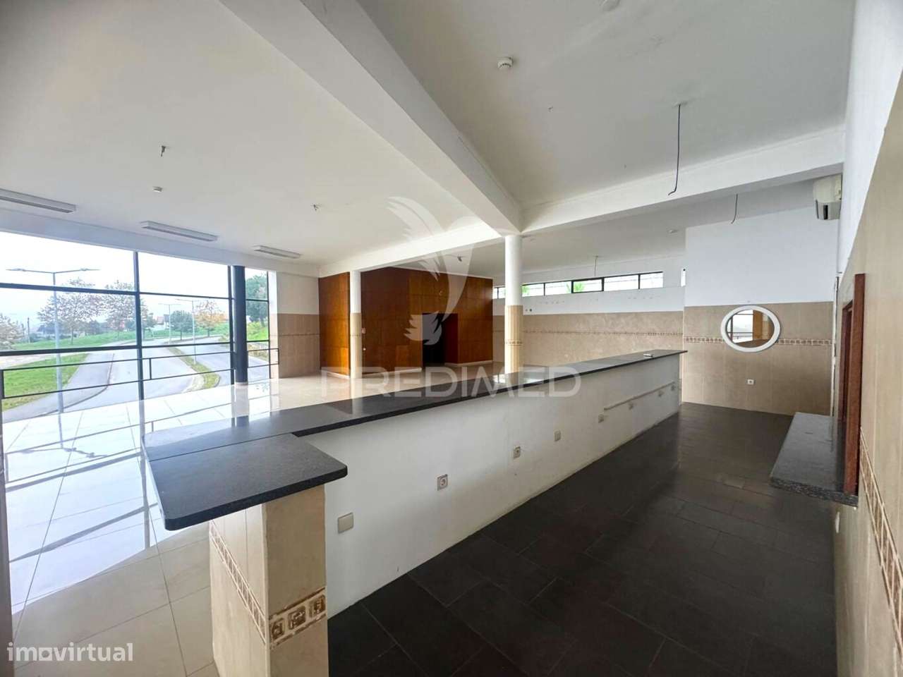 LOJA PARA ARRENDAR - PONTE GUIMARÃES - Grande imagem: 5/21